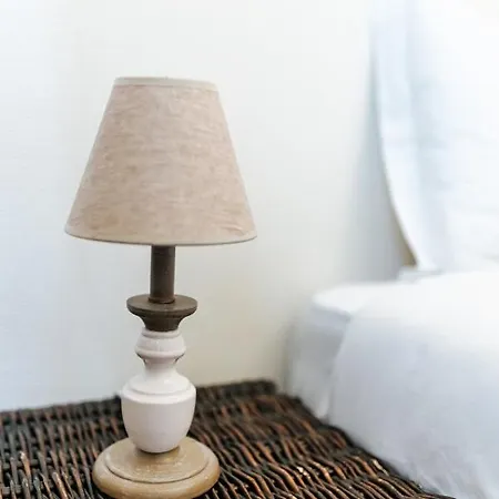 Гостевой дом Double Bed Av Da Republic Лиссабон